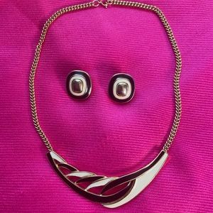 TRIFARI vintage necklace and earrings costume jewelry
